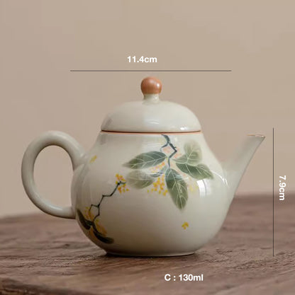 Théière en porcelaine faite à la main avec Motif osmanthus