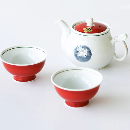 Théière style rétro en porcelaine d’Arita avec motif de lapin