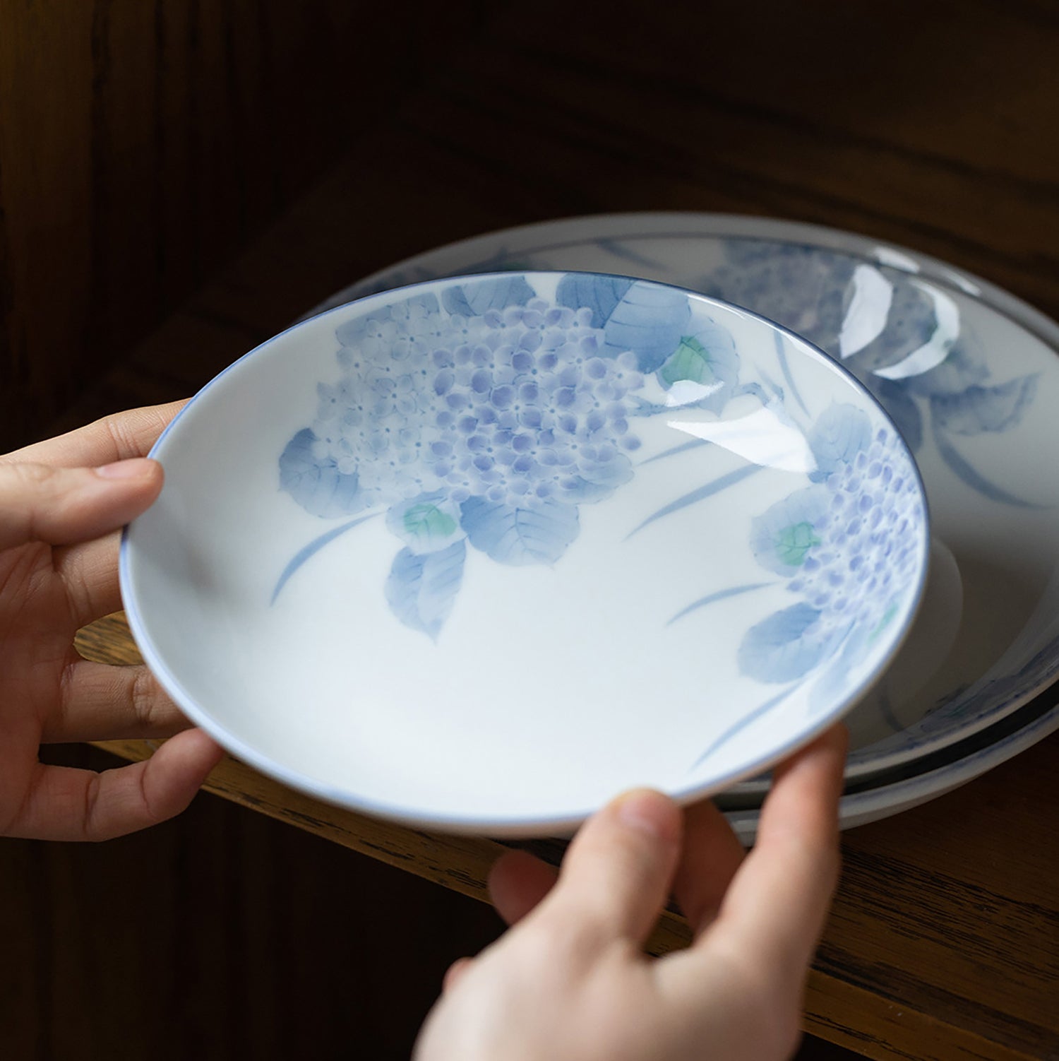 Vaisselle en porcelaine Minoyaki avec Motif hortensia