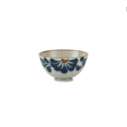 Karakusa-patterned tableware