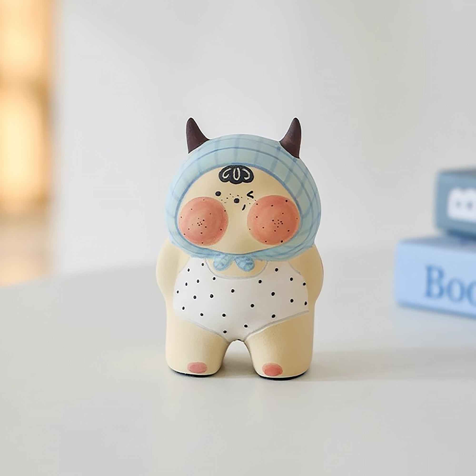 Handgefertigte Keramikpuppenfigur