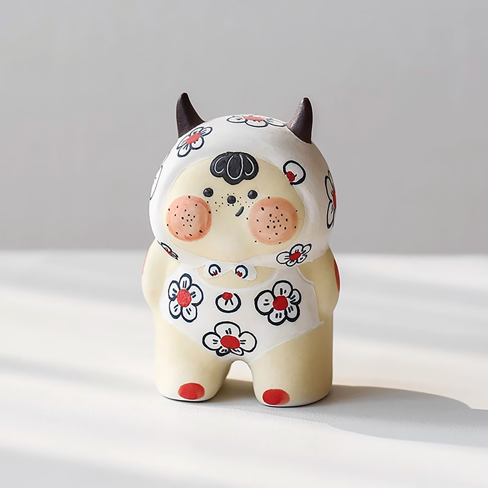 Handgefertigte Keramikpuppenfigur