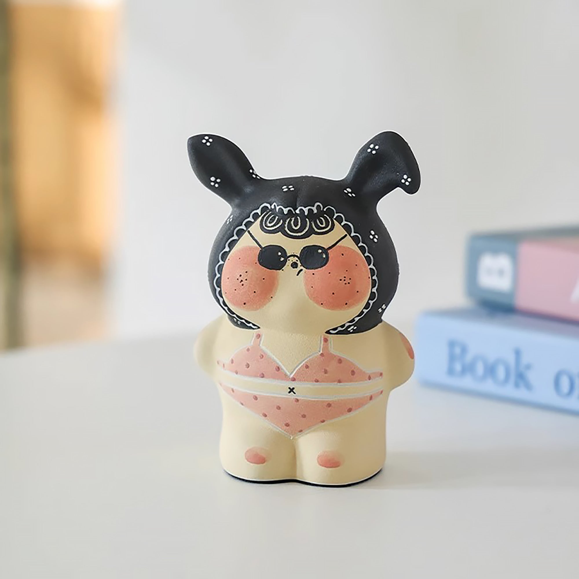 Handgefertigte Keramikpuppenfigur