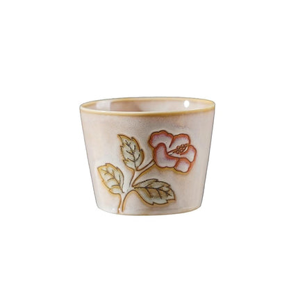 Tasse en céramique relief motif Okinawa 