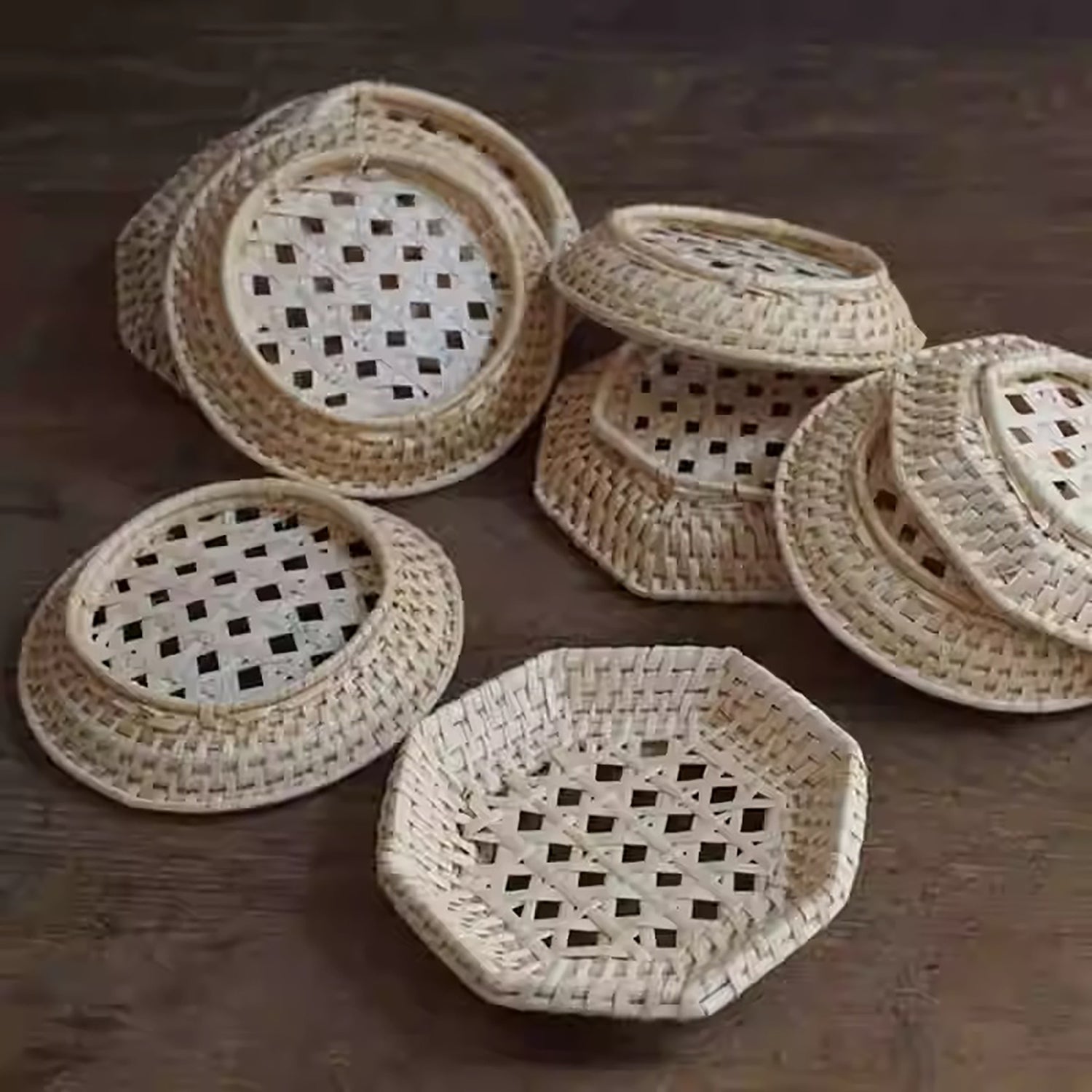 Sous-verre tressé en rotin fait main par Matsunoya