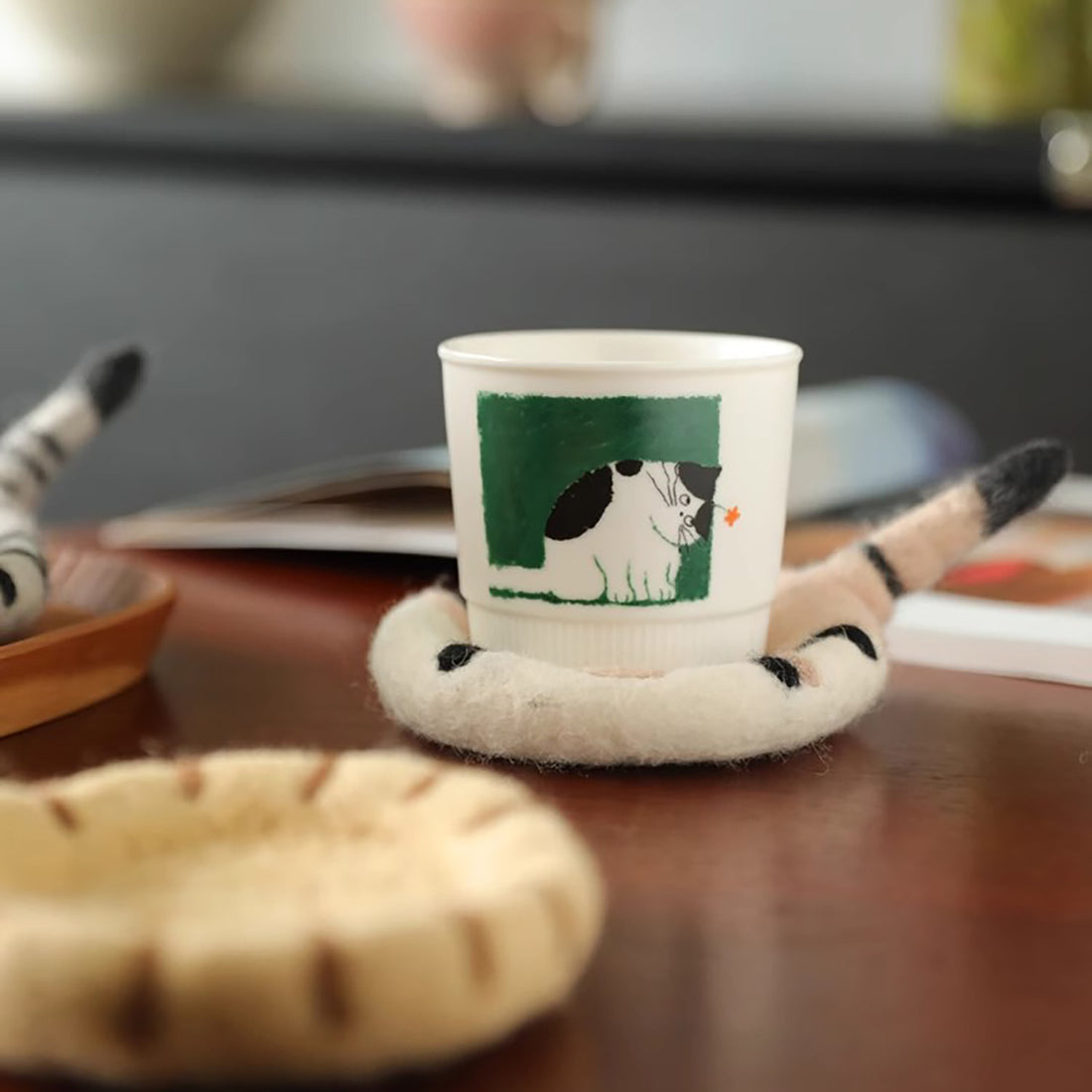 Dessous de verre en feutre de laine avec motif queue de chat