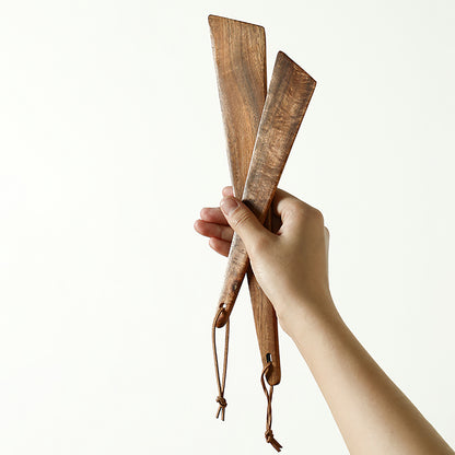 Spatule plate triangulaire en bois de teck