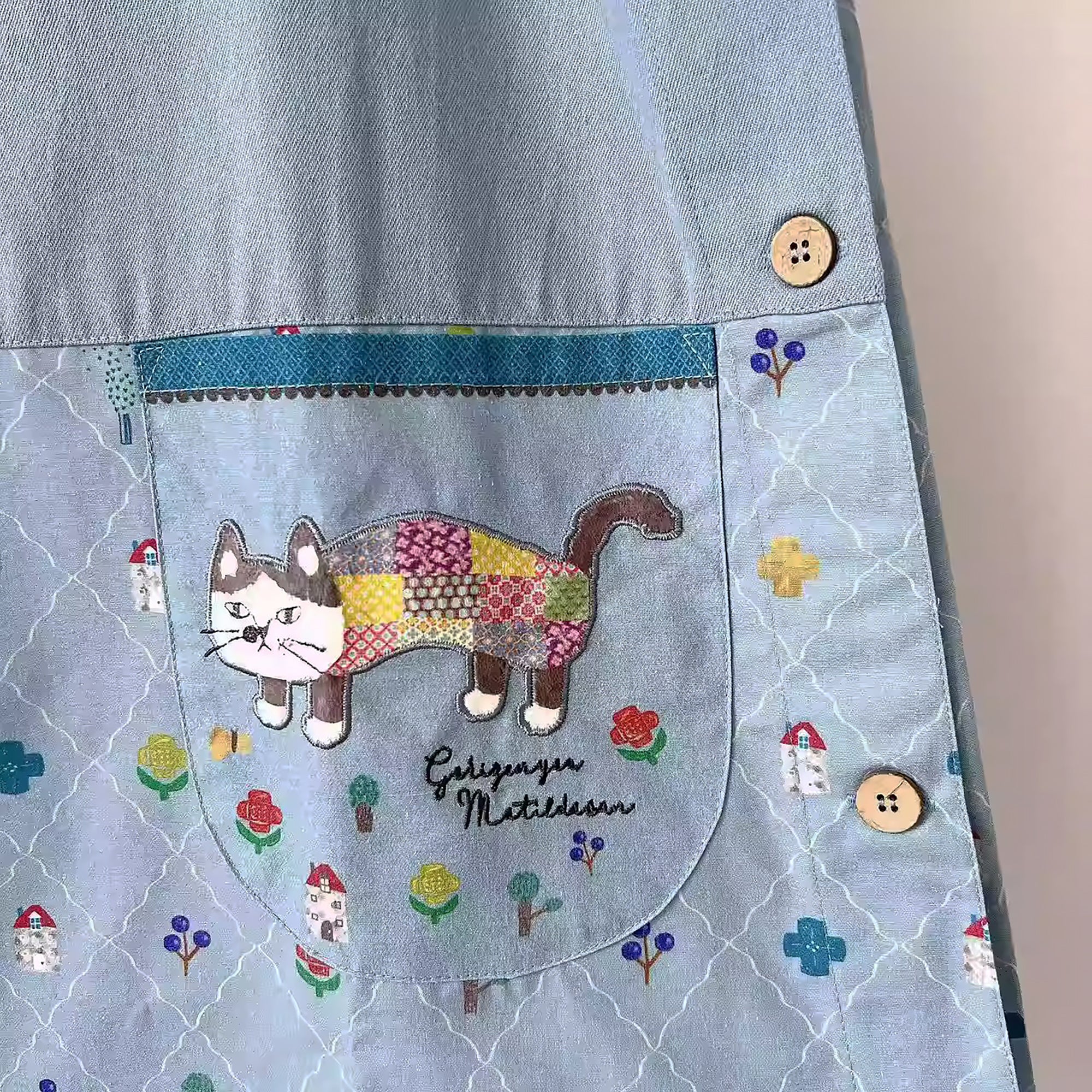 Japanische Schürze mit Kusuguru-Katzenmotiv