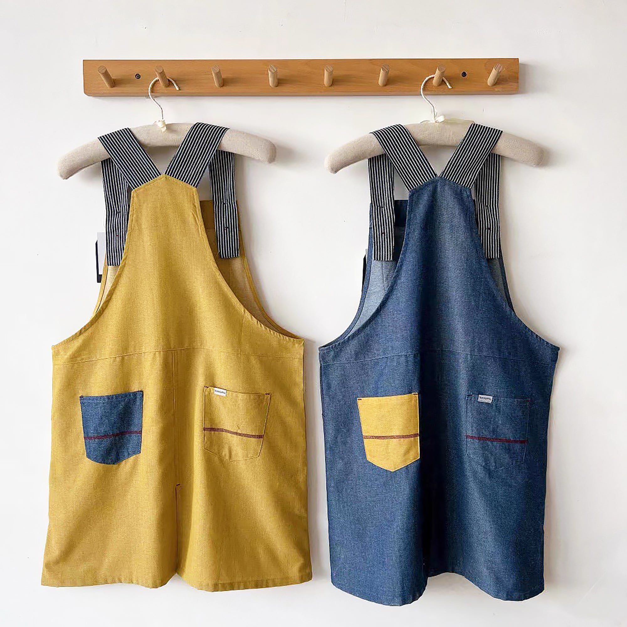 Tablier Kusuguru avec motif chat