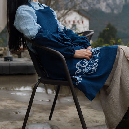 Tablier en lin et coton teint à la main
