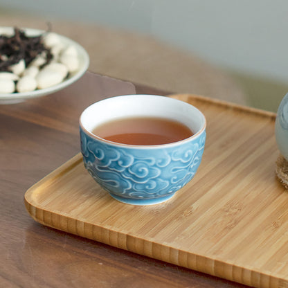 Tasse en porcelaine faite à la main