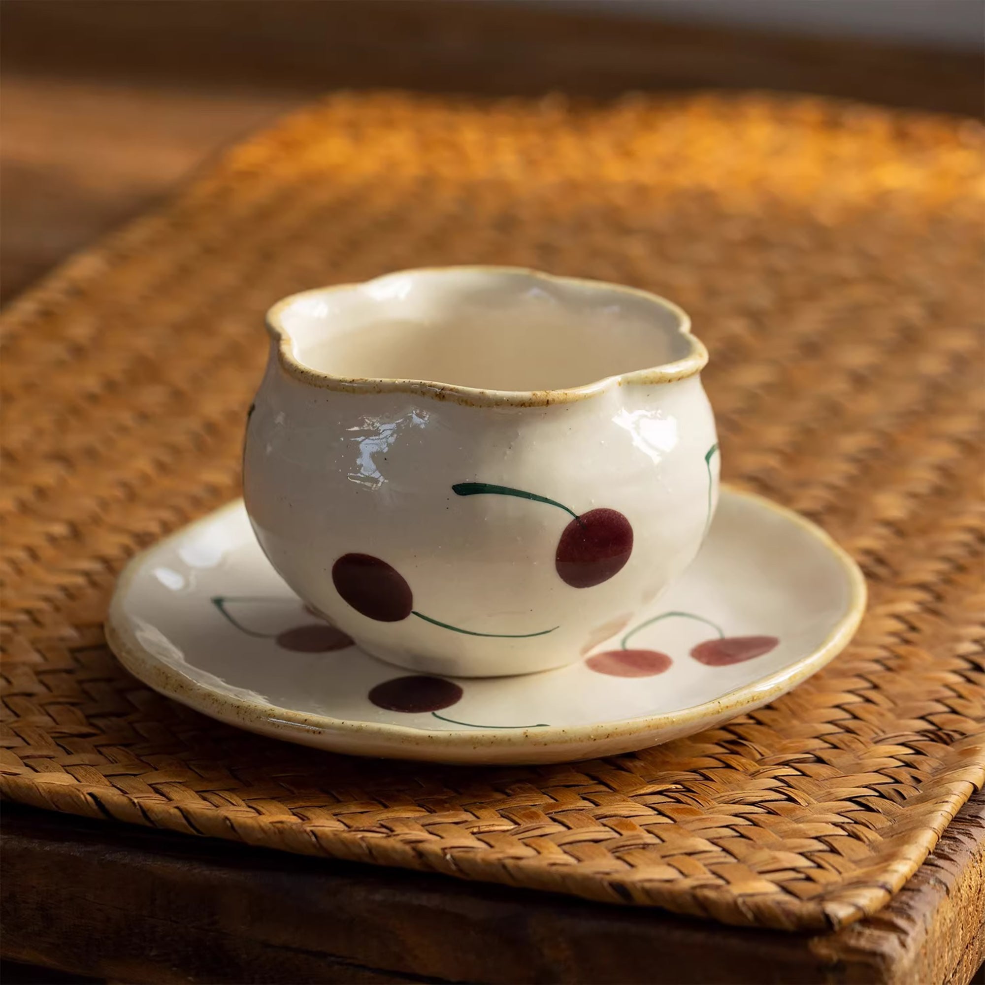 Tasse à café Minoyaki motif cerises peinte à la main
