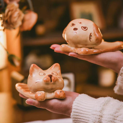 Tasse café en céramique artisanale avec motif chat et chien 