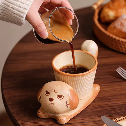 Tasse café en céramique artisanale avec motif chat et chien 