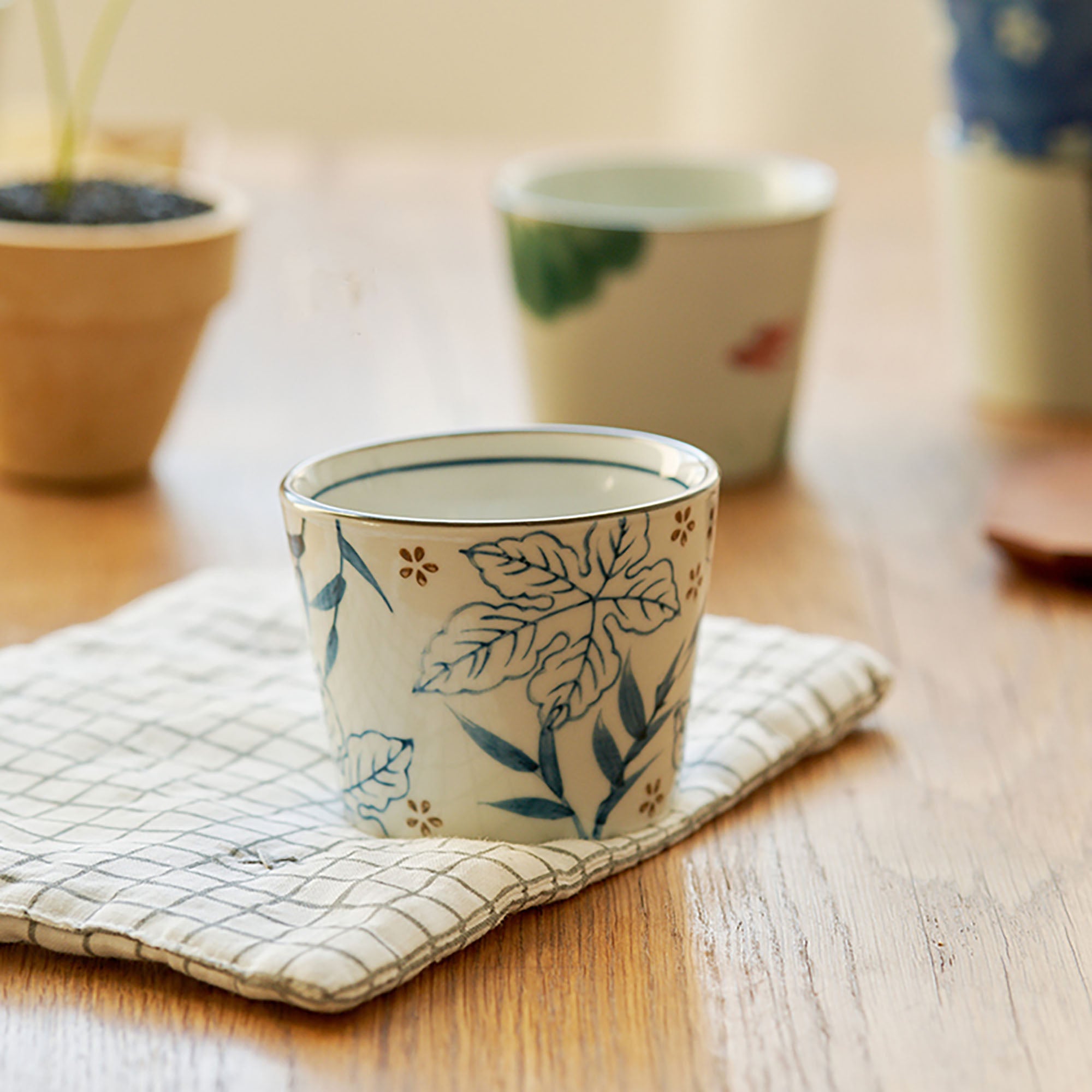 TASSE CAFE AVEC MOTIF FLORALE JAPONAIS