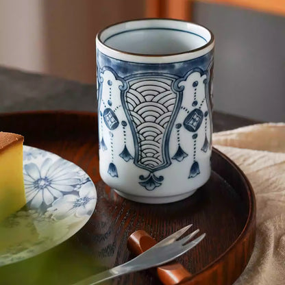 Tasse Minoyaki décor sometsuke bleu et blanc