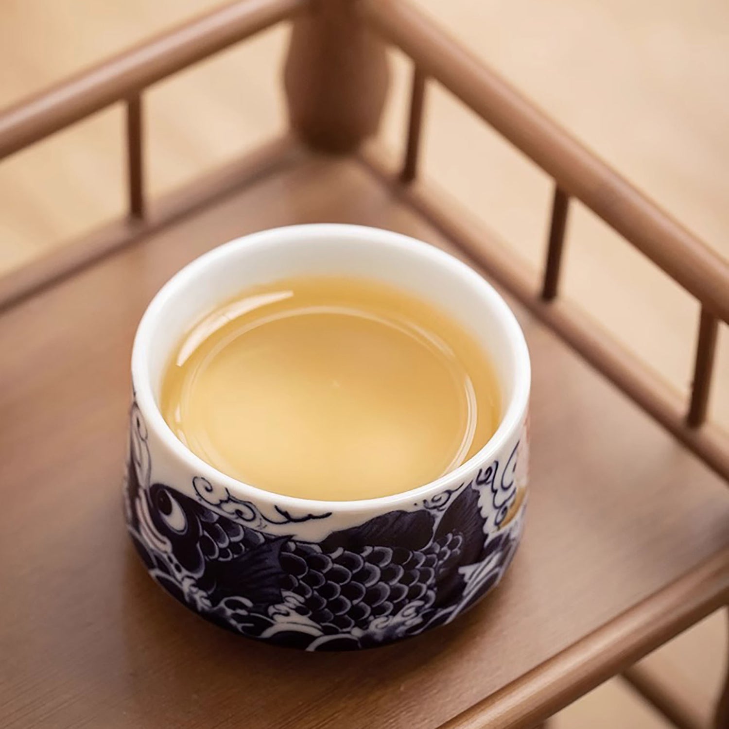 Tasse de maître en porcelaine avec Motif bonheur dragon et poisson,