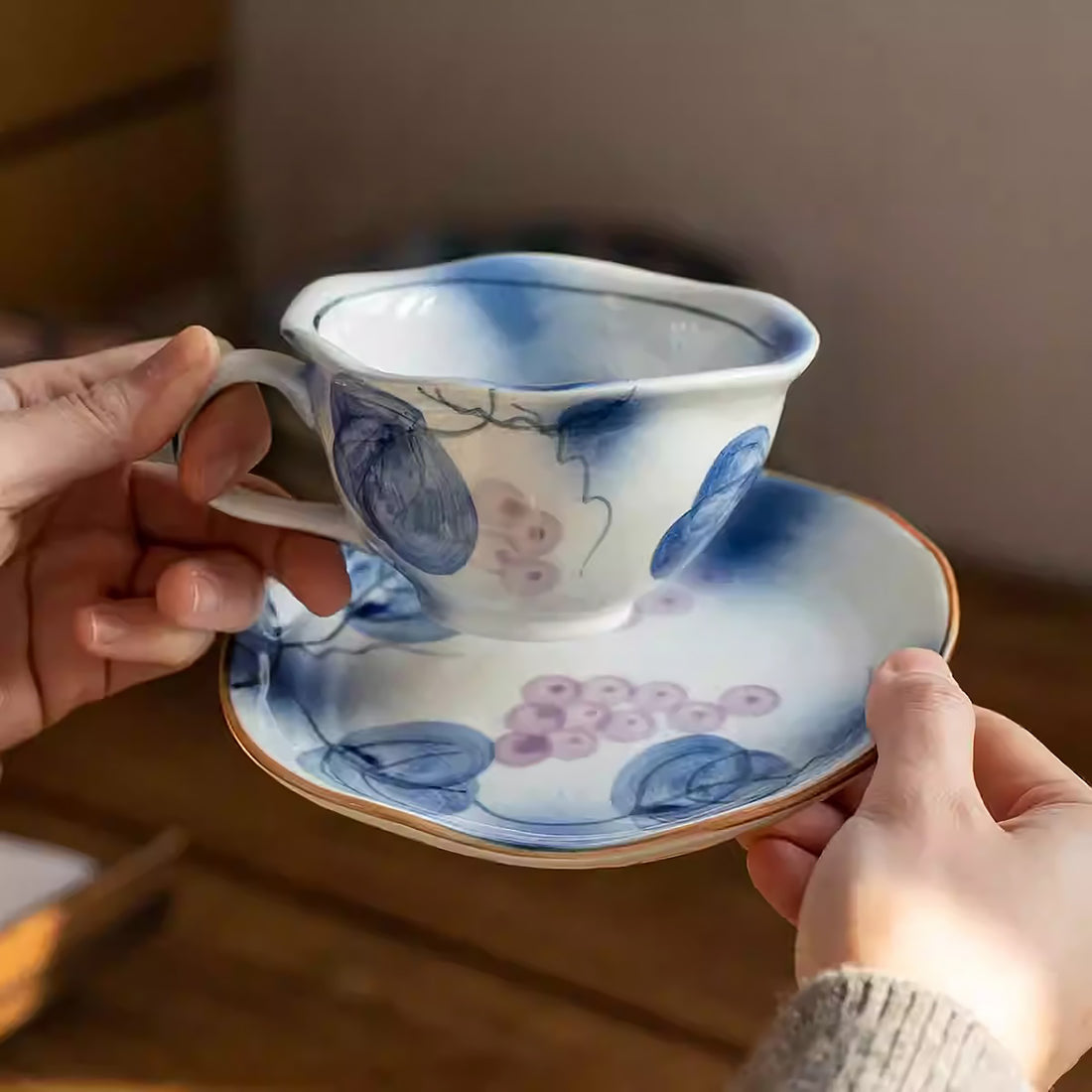 Tasse à café Minoyaki faite main motif raisin bleu