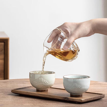 Tasse maître à thé en porcelaine avec gravure Montagnes et Mers