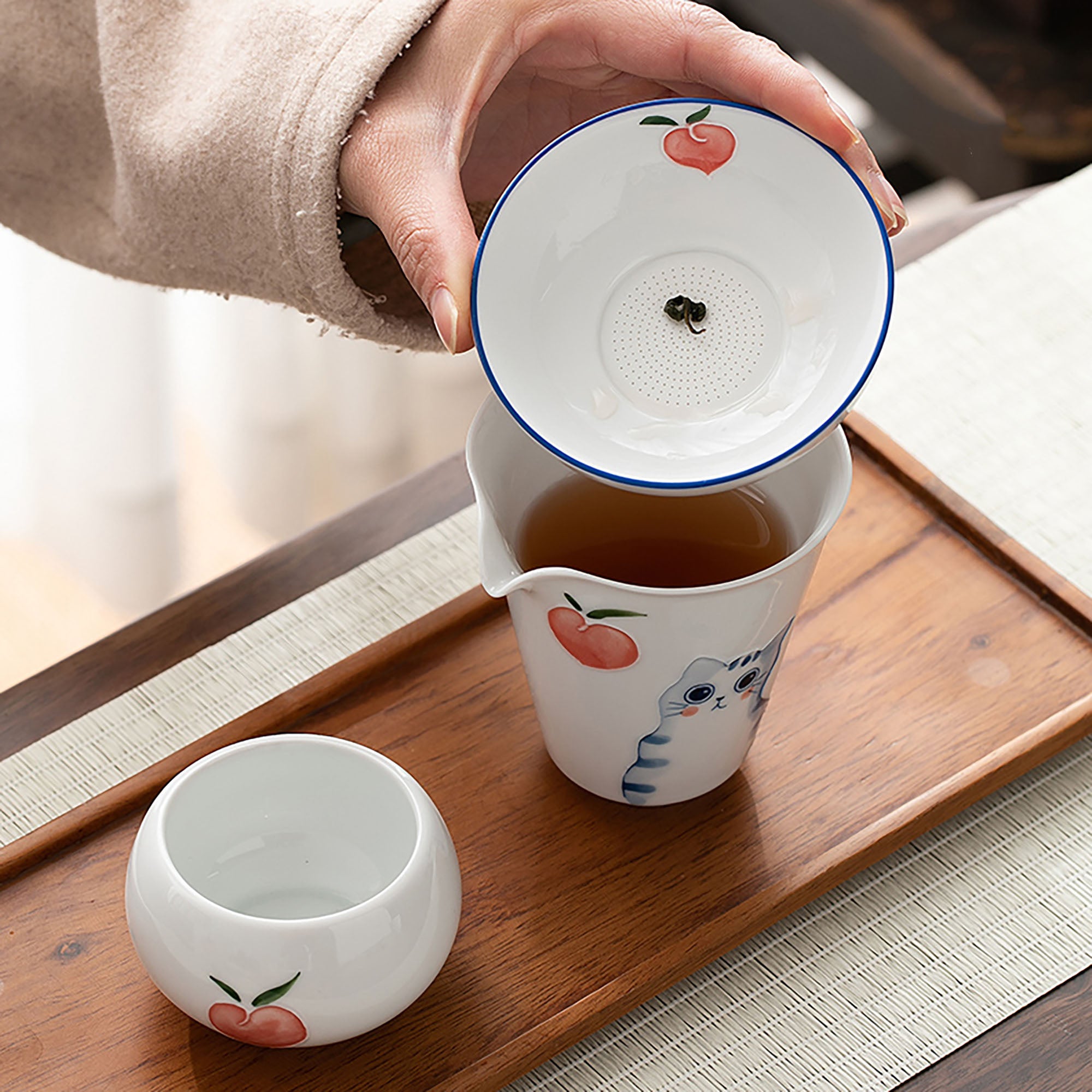 Tasse de partage en porcelaine faite à la main de Jingdezhen