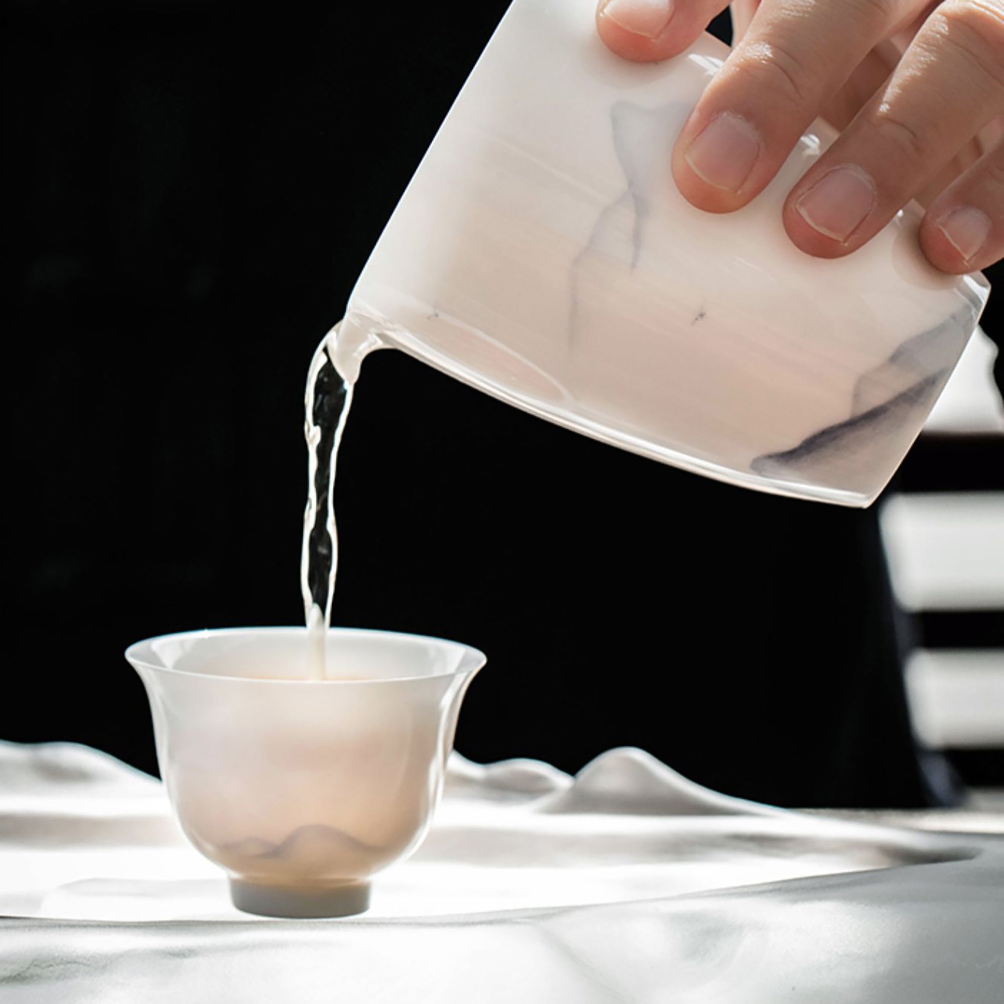 Tasse de partage en Thème &quot;Montagnes Lointaines&quot;