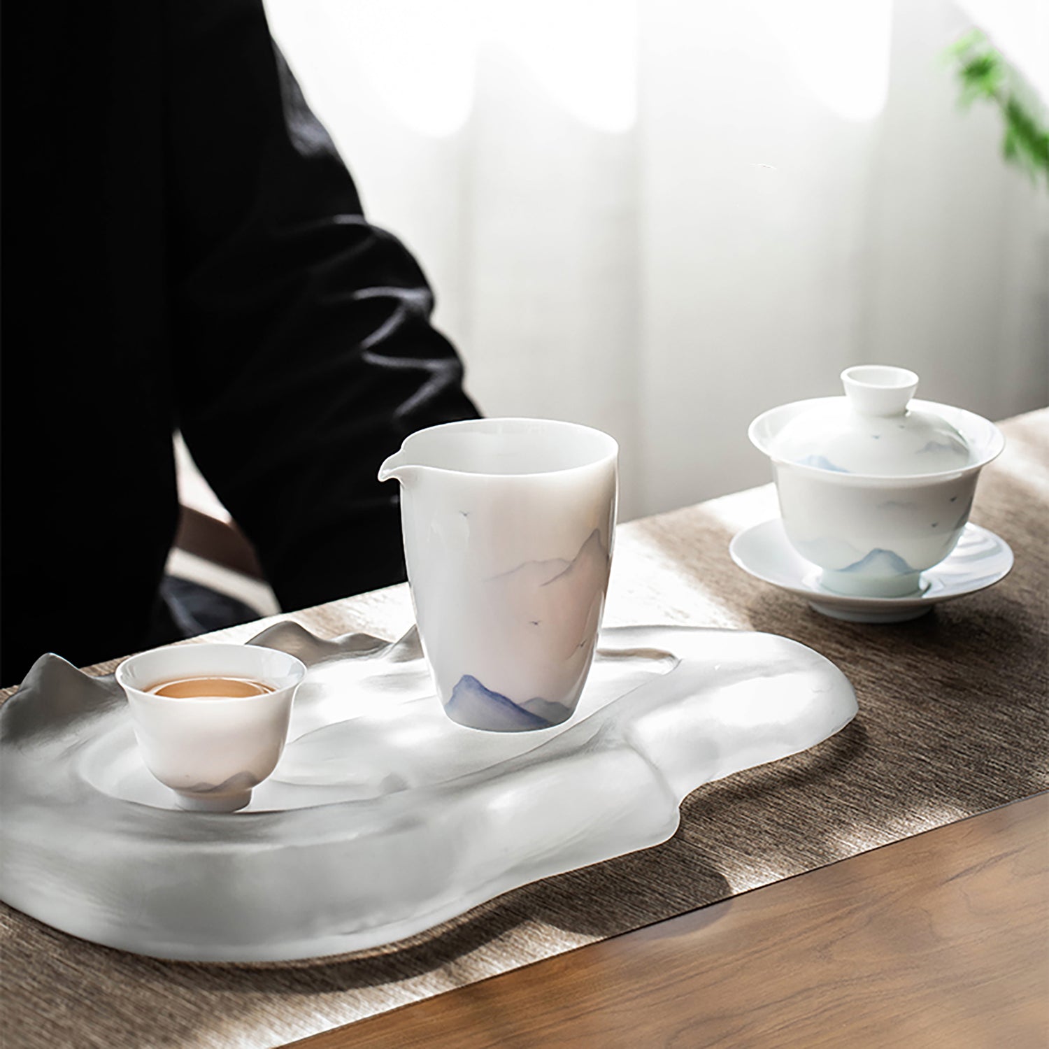 Tasse de partage en Thème &quot;Montagnes Lointaines&quot;