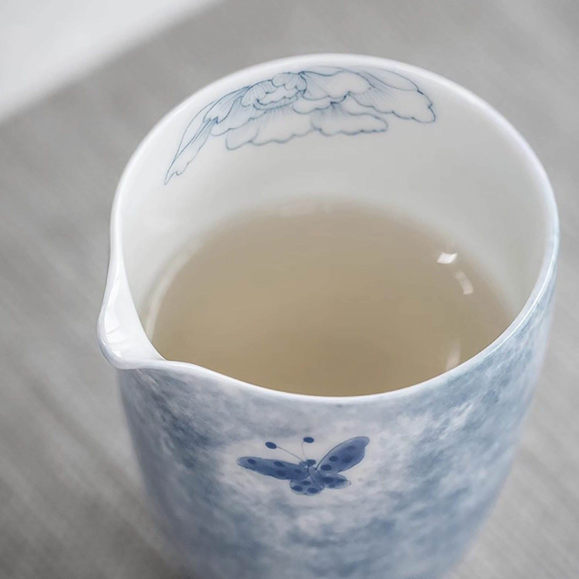 Tasse de partage en Série &quot;Papillon et Fleurs&quot;