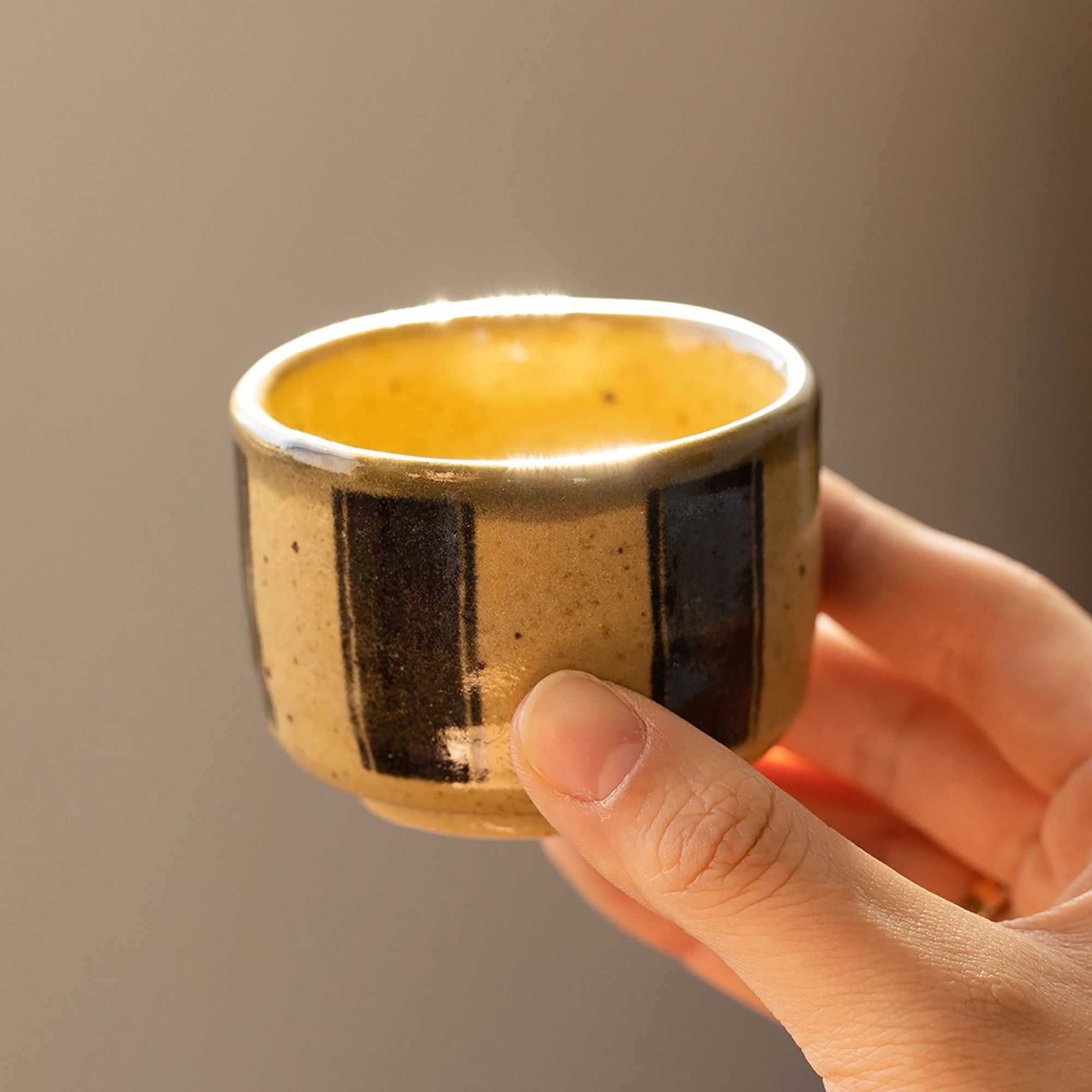 Tasse à thé ou saké en grès Minoyaki