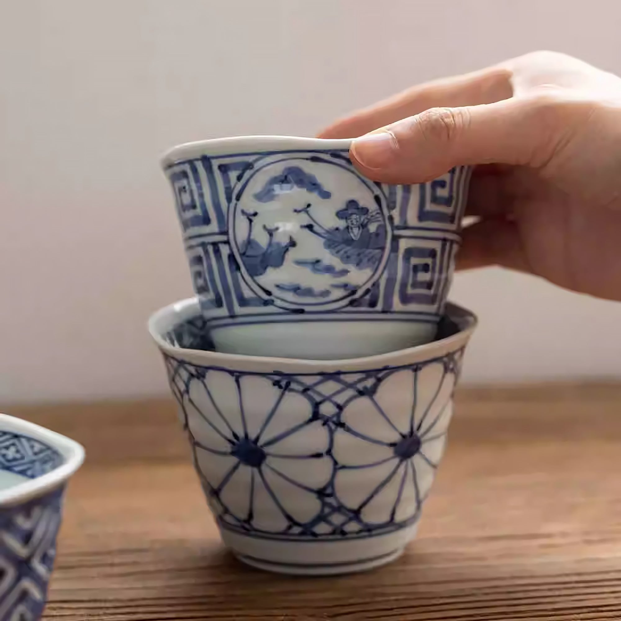 Tasse choko Hasami-yaki  peinte à la main