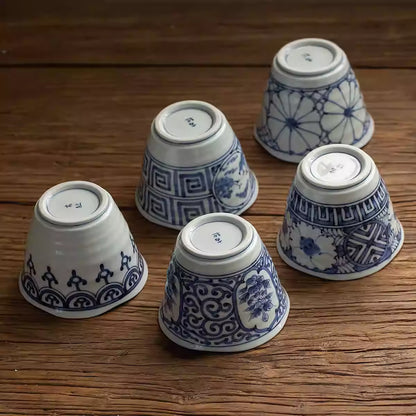 Tasse choko Hasami-yaki  peinte à la main