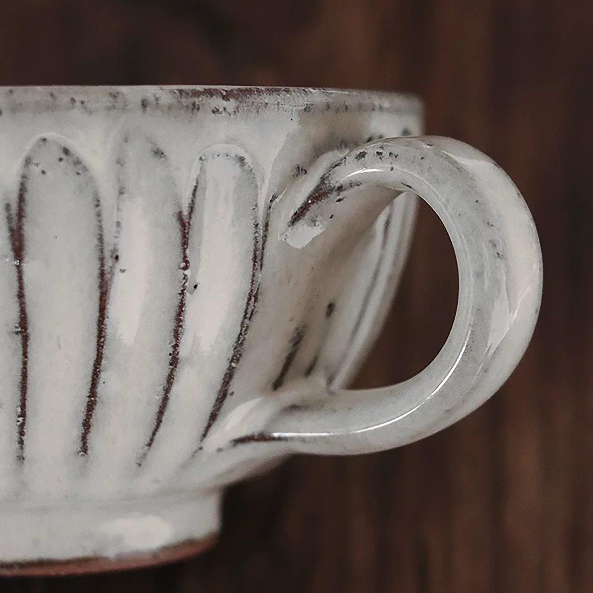 Tasse à café blanche Shigaraki