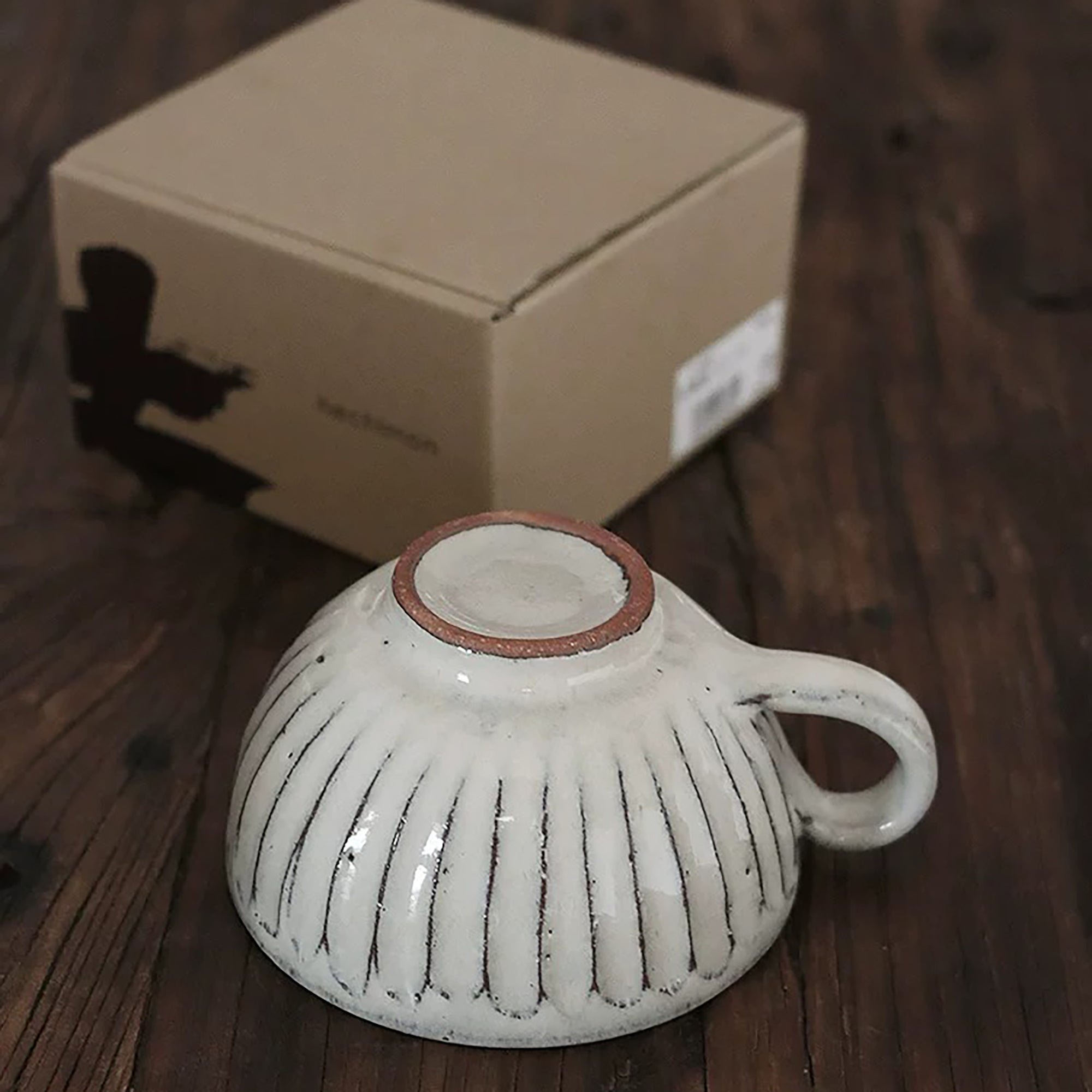 Tasse à café blanche Shigaraki