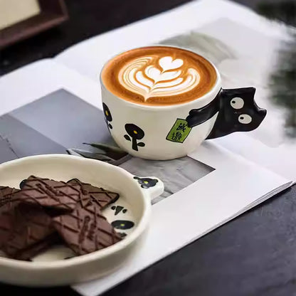 Tasse à café artisanale avec anse chat en relief