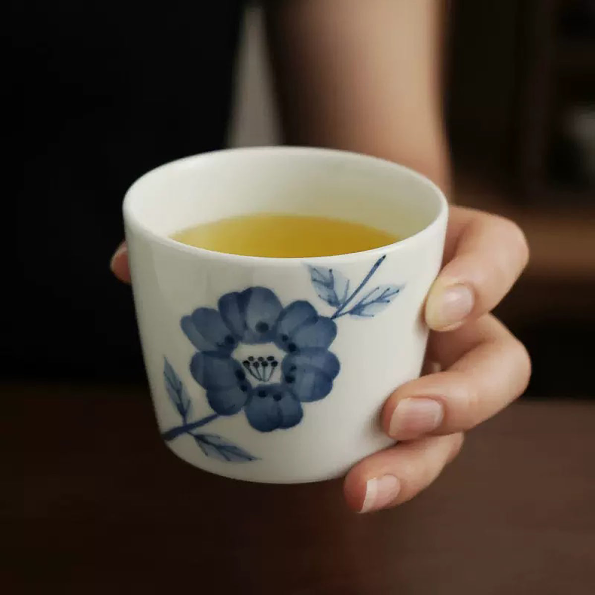 Tasse Minoyaki Hamatou Shirokage à motifs indigo