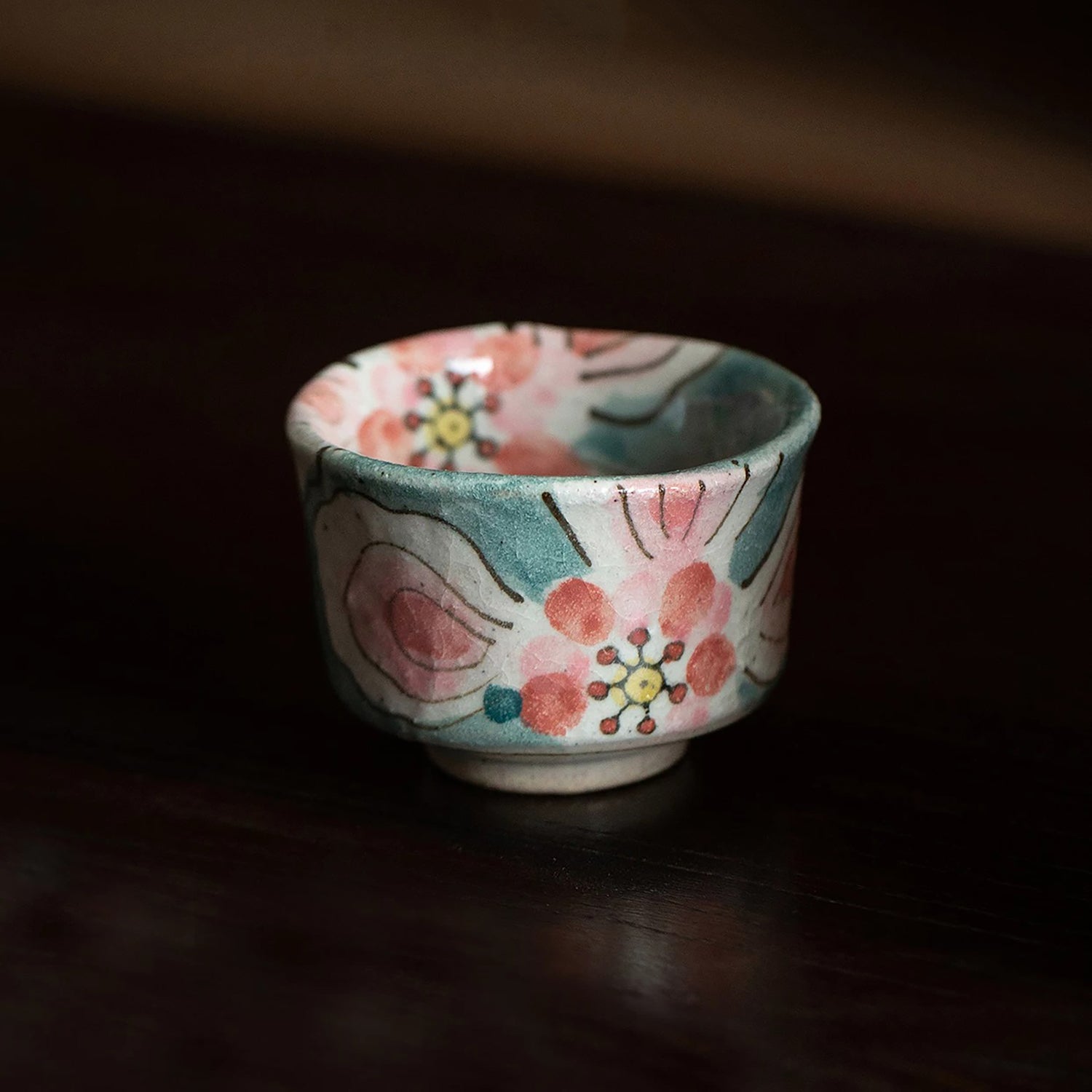 Tasse à thé Hatsuichi en grès façonnée à la main