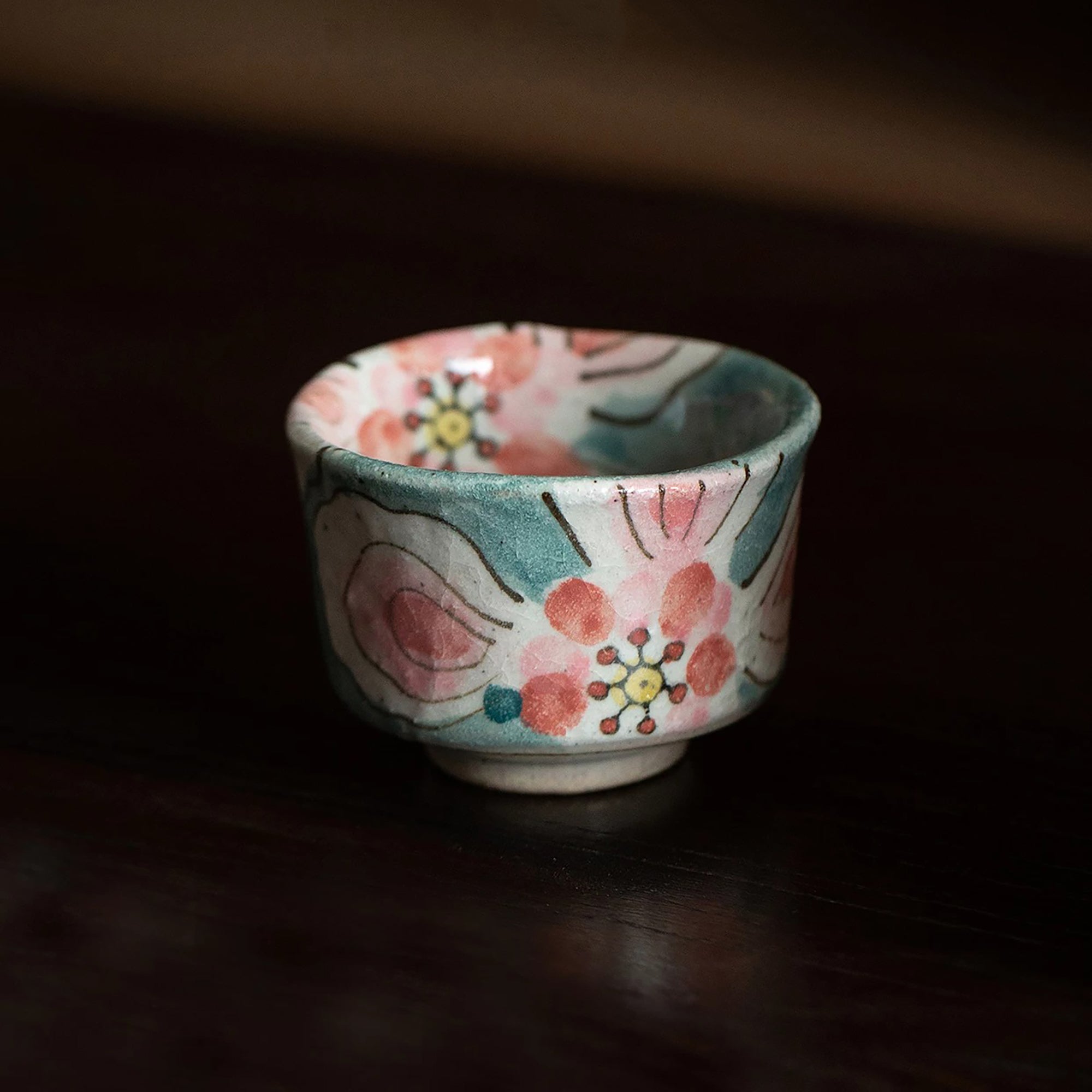Tasse à thé Hatsuichi en grès façonnée à la main
