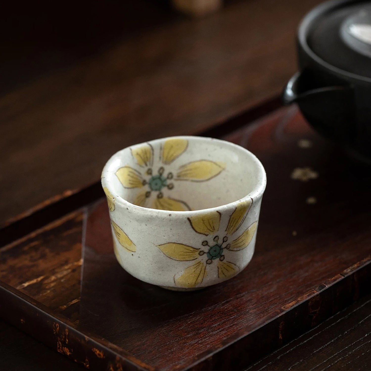 Tasse à thé Hatsuichi en grès façonnée à la main