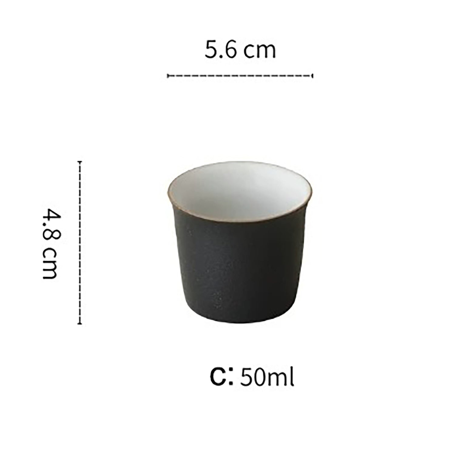 Tasse à thé en grès noir mat