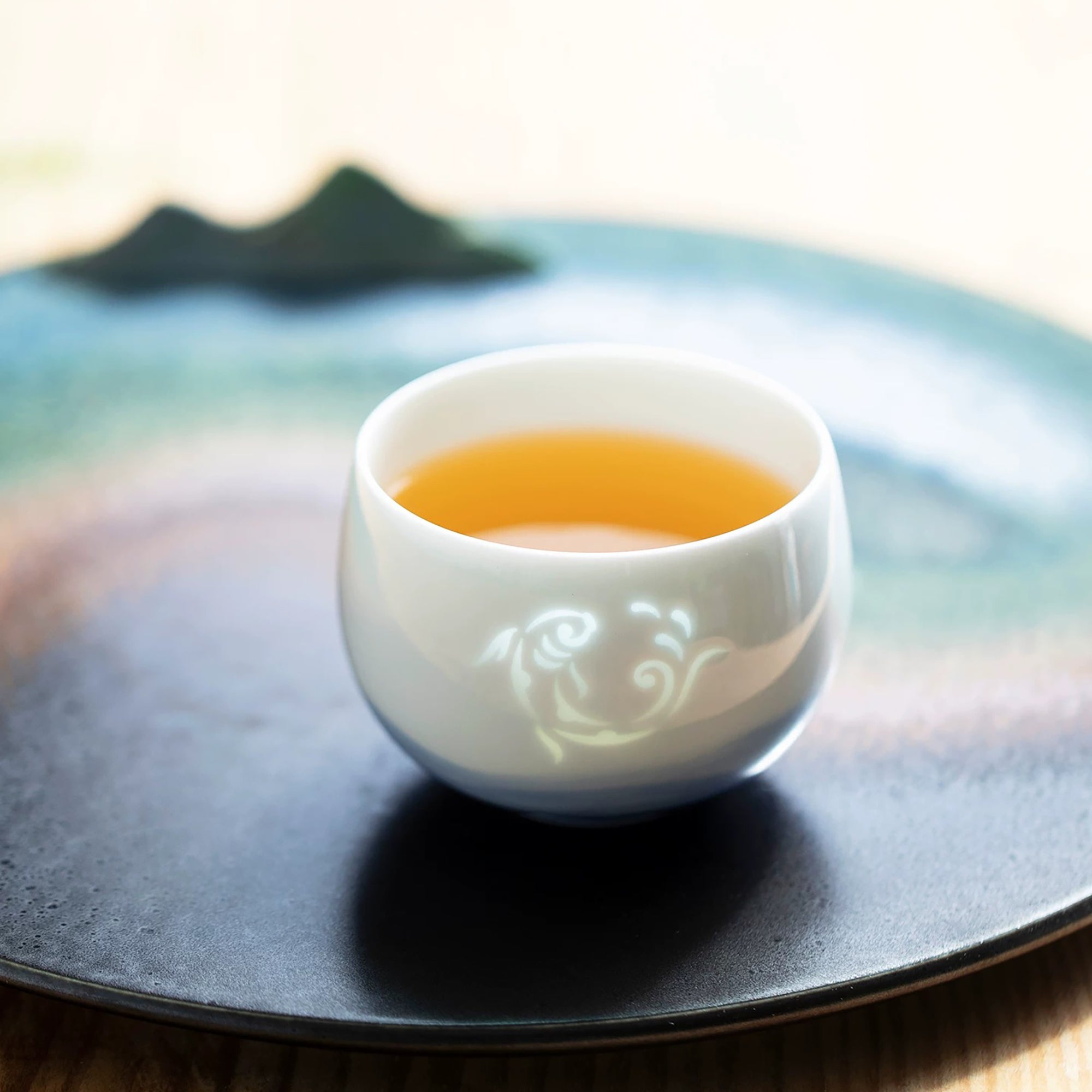 Tasse à thé en porcelaine style translucide
