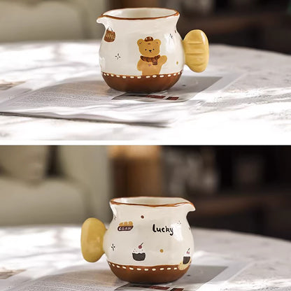 Tasse à café artisanale avec décor pain en relief