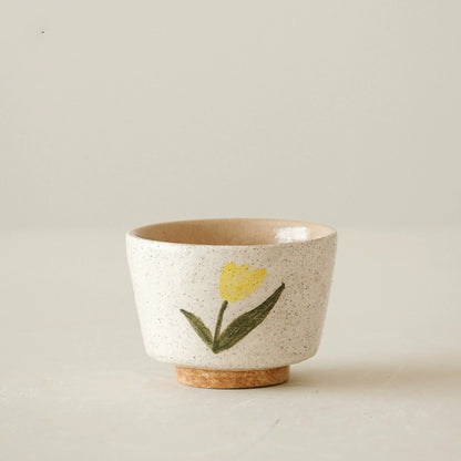 Tasse à thé kohiki décor floral peint à la main