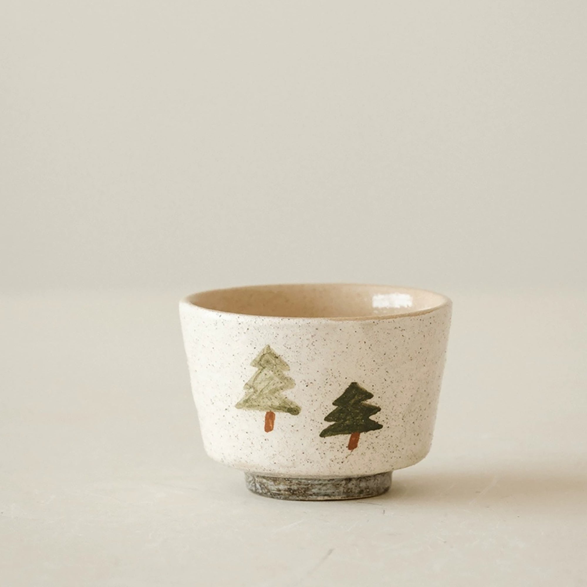 Tasse à thé kohiki décor floral peint à la main