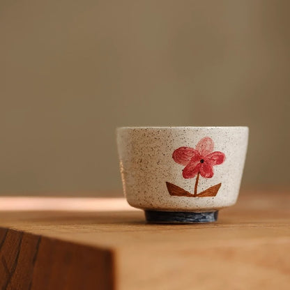 Tasse à thé kohiki décor floral peint à la main