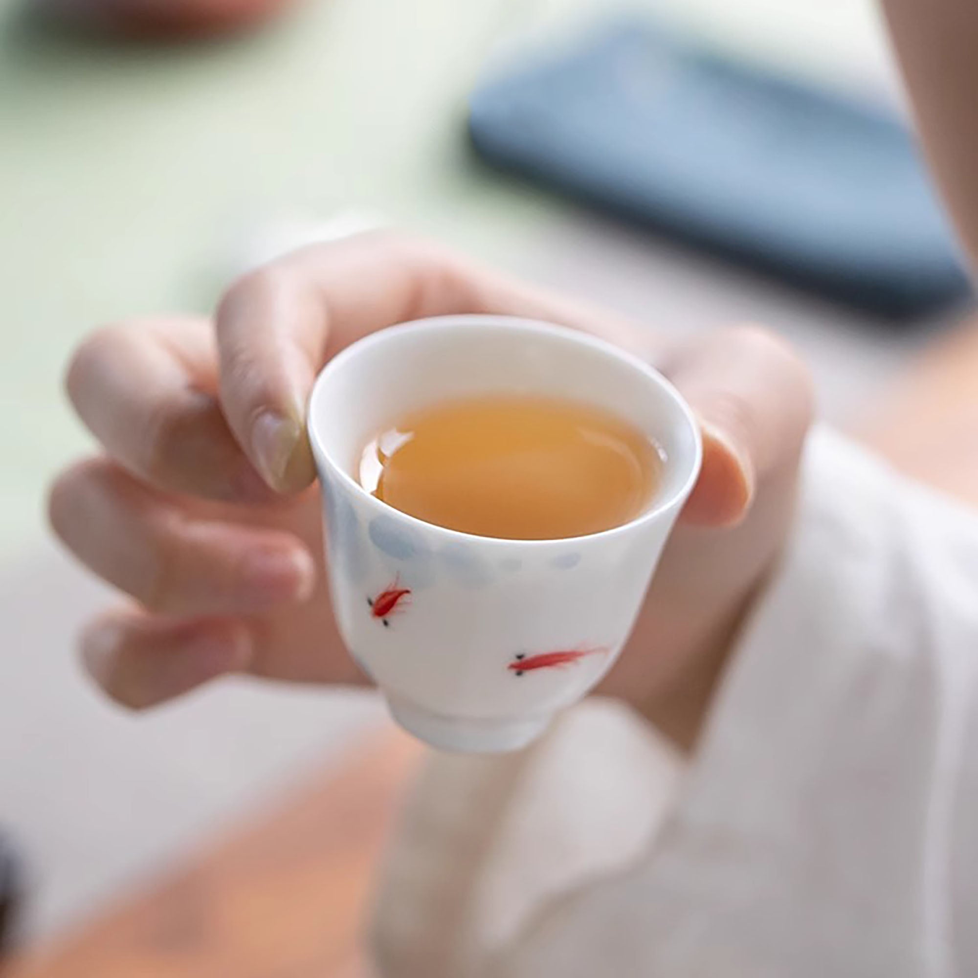 Tasse à thé en porcelaine RU avec motif de poisson bonheur