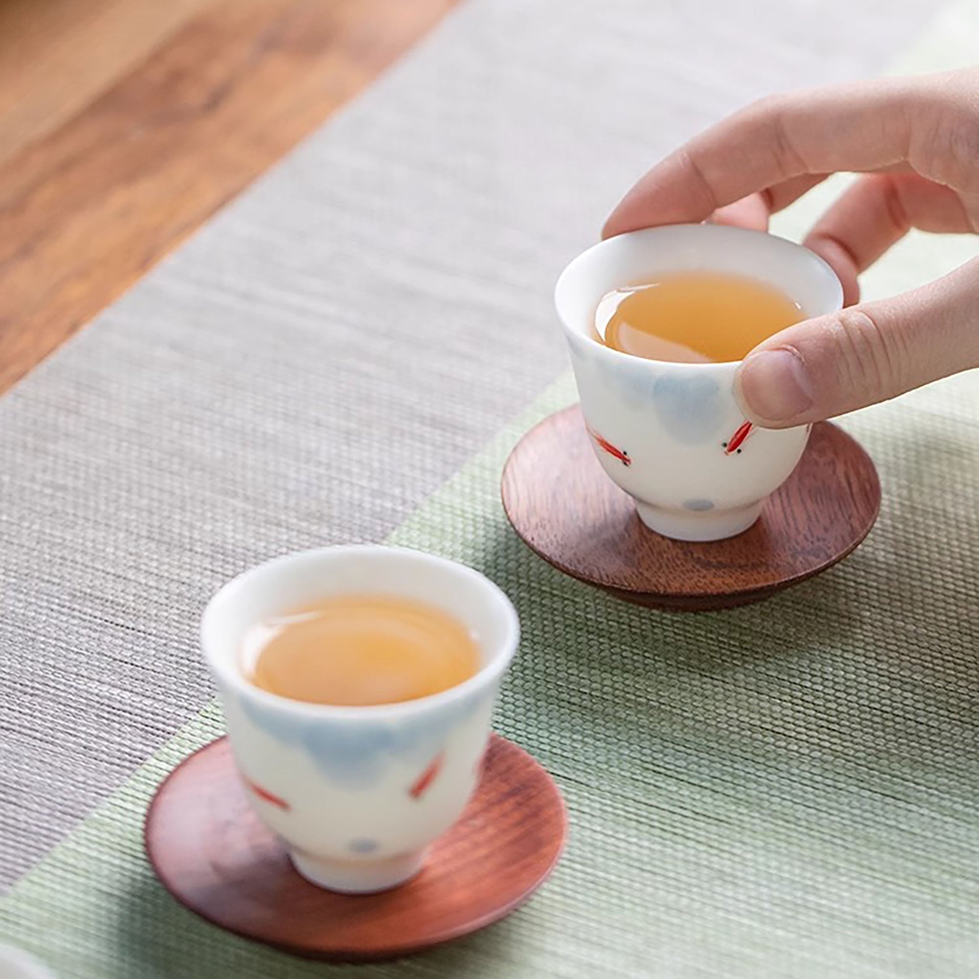 Tasse à thé en porcelaine RU avec motif de poisson bonheur