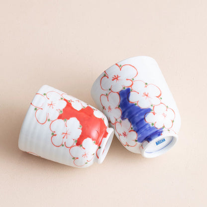 Tasses à thé Sakura en porcelaine Mino-yaki.