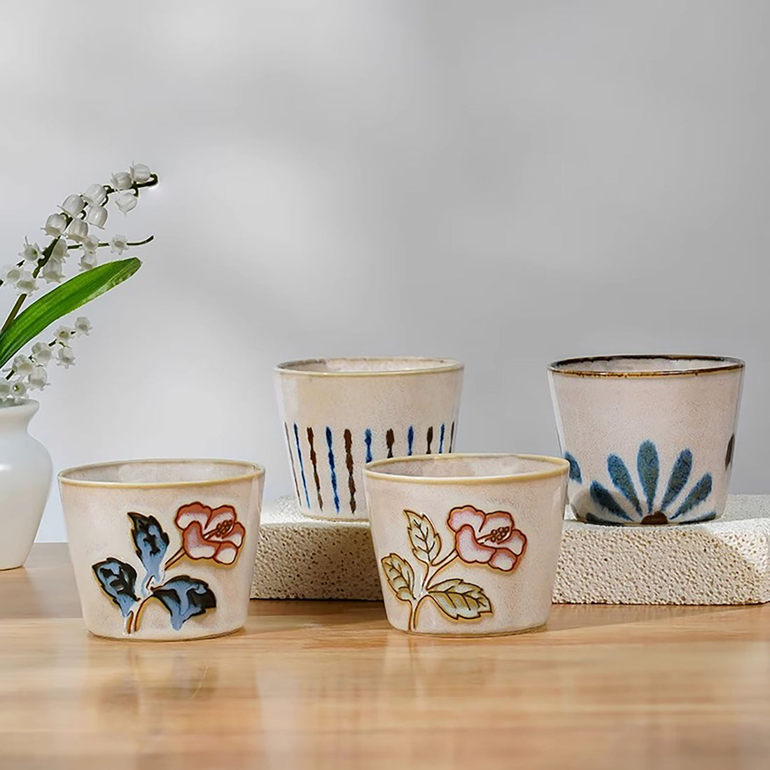 Tasse en céramique relief motif Okinawa 