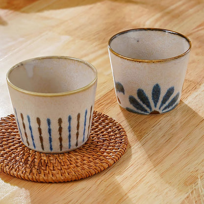 Tasse en céramique relief motif Okinawa 