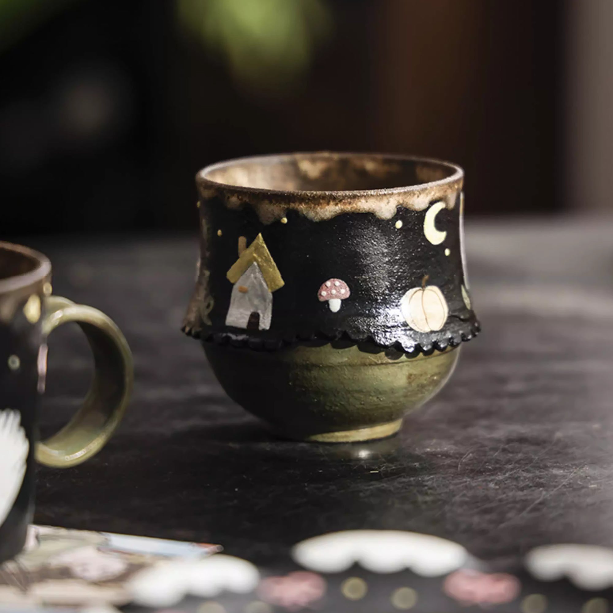 Tasse en céramique argile violette série Nuit &amp; Oiseau blanc