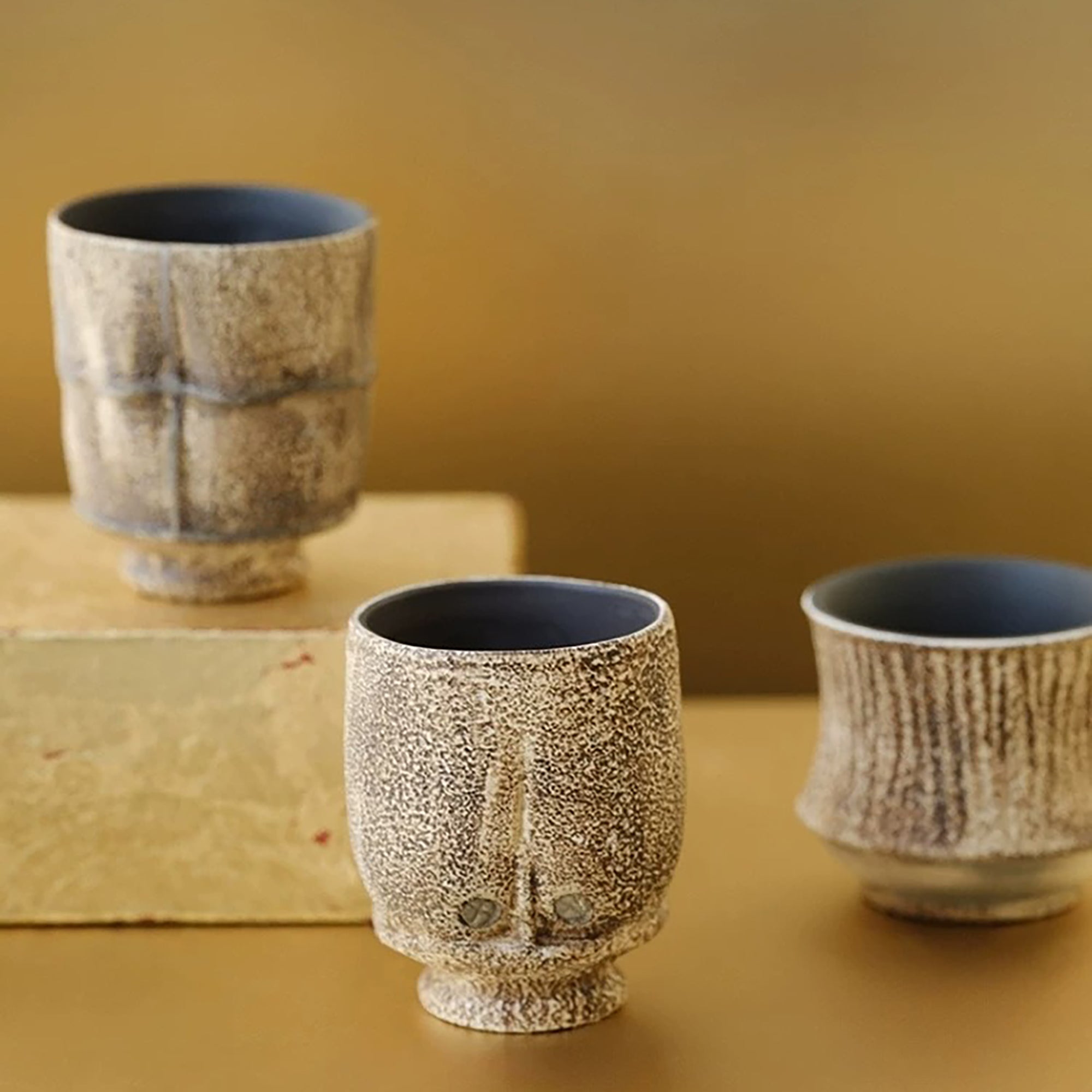 Tasse à thé Kohiki effet pierre avec décor argenté